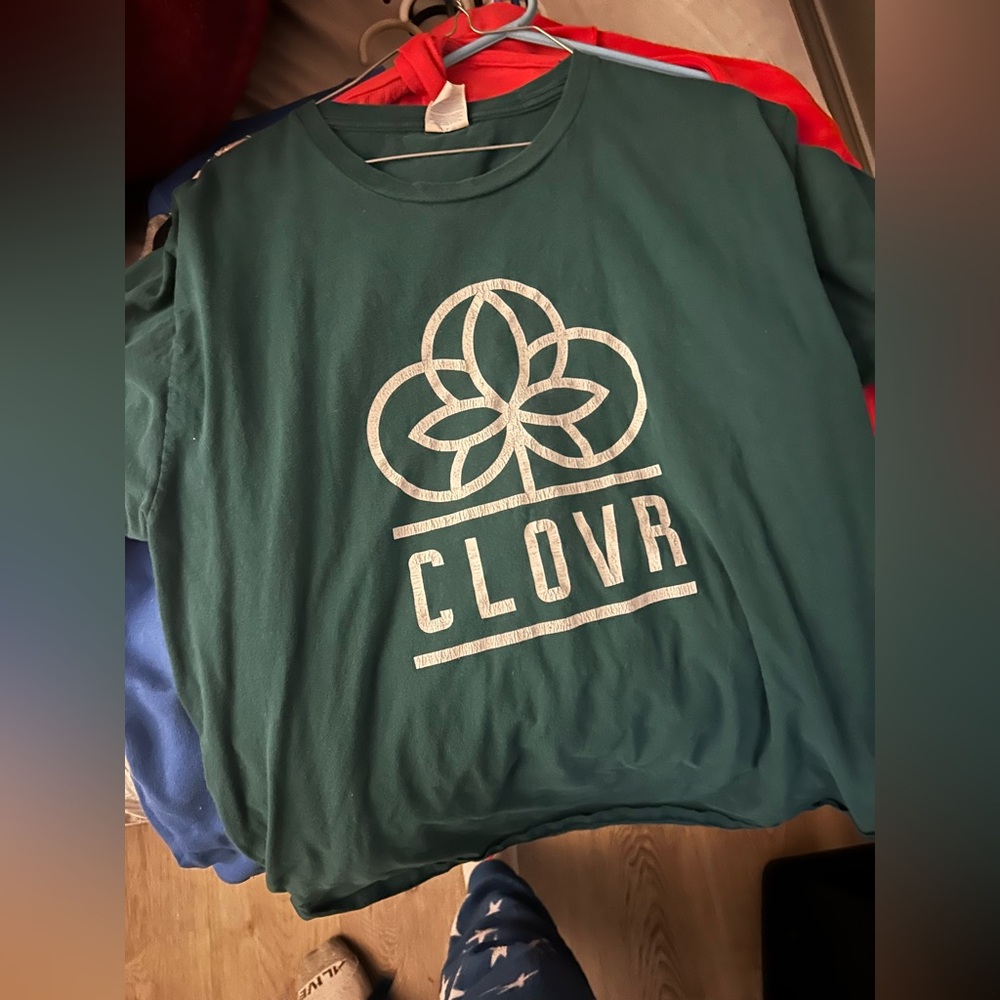 Green clovr shirt